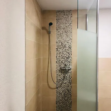 Carla Maria S Hause בית הארחה *