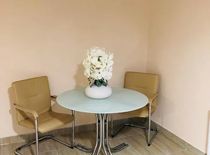 Carla Maria S Hause * 감메르팅엔